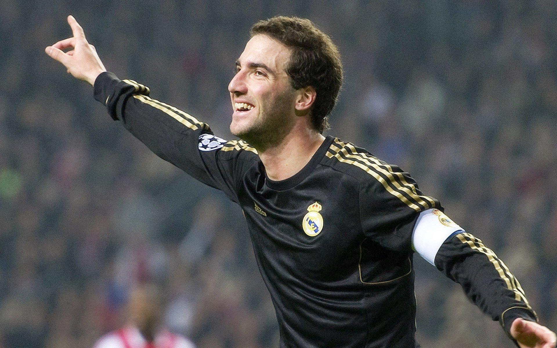 麦克马纳曼建言皇马锋线引援,亟需纯正中锋 同时呼吁保护巴萨新星亚马尔