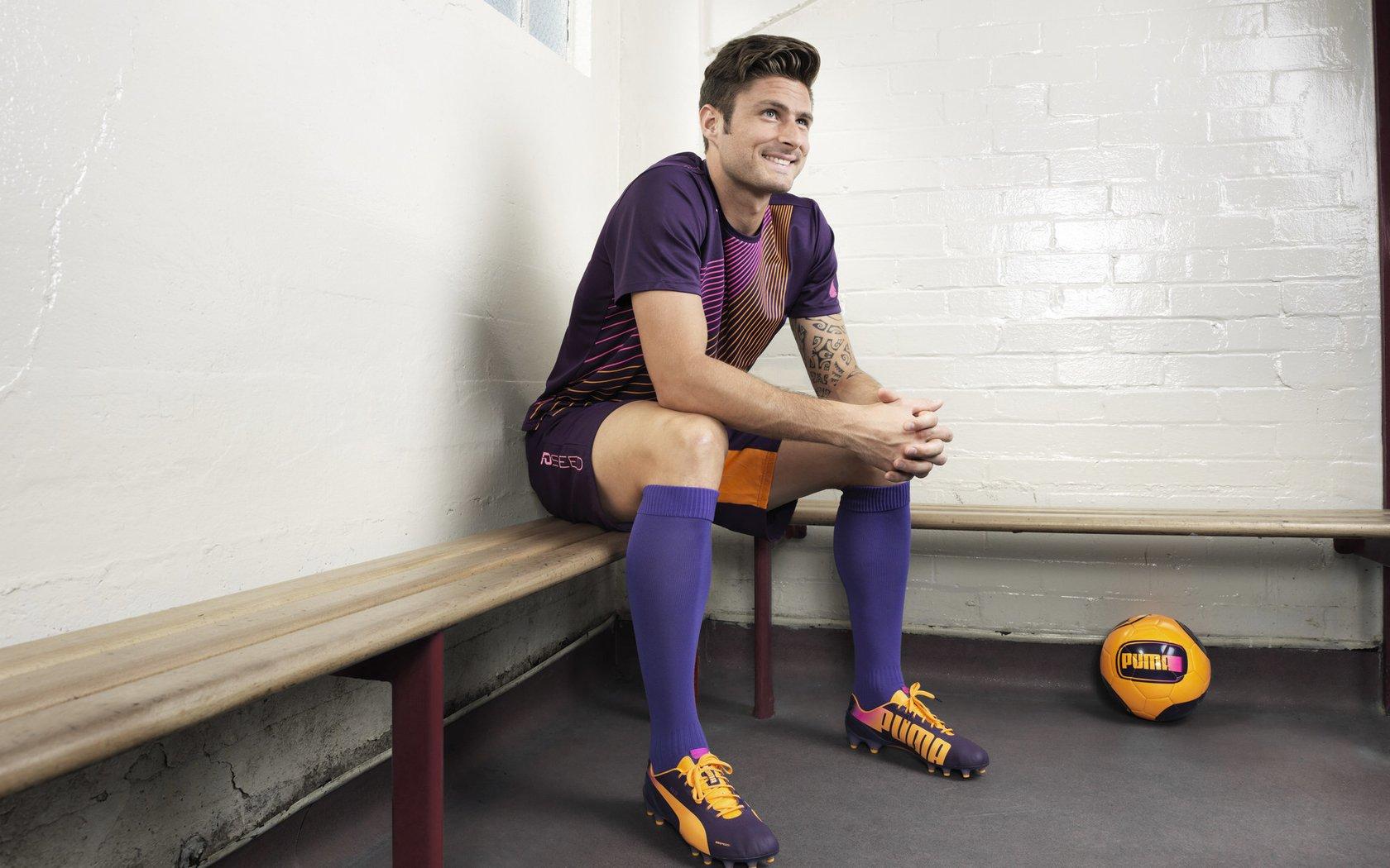 孔帕尼谈格纳布里伦敦爆发，信心之源无需深究，场上实效才是王道